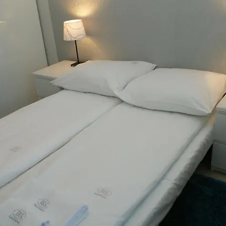 Apartment Irs Royal - Albatros
